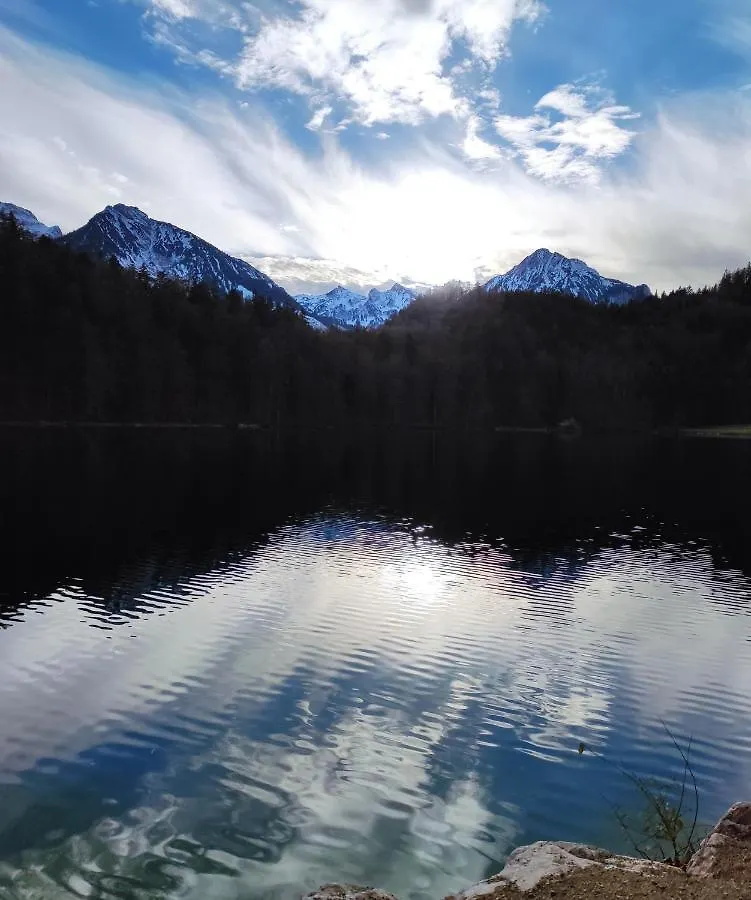 Bed & Breakfast Pension Weisser Hirsch Fussen