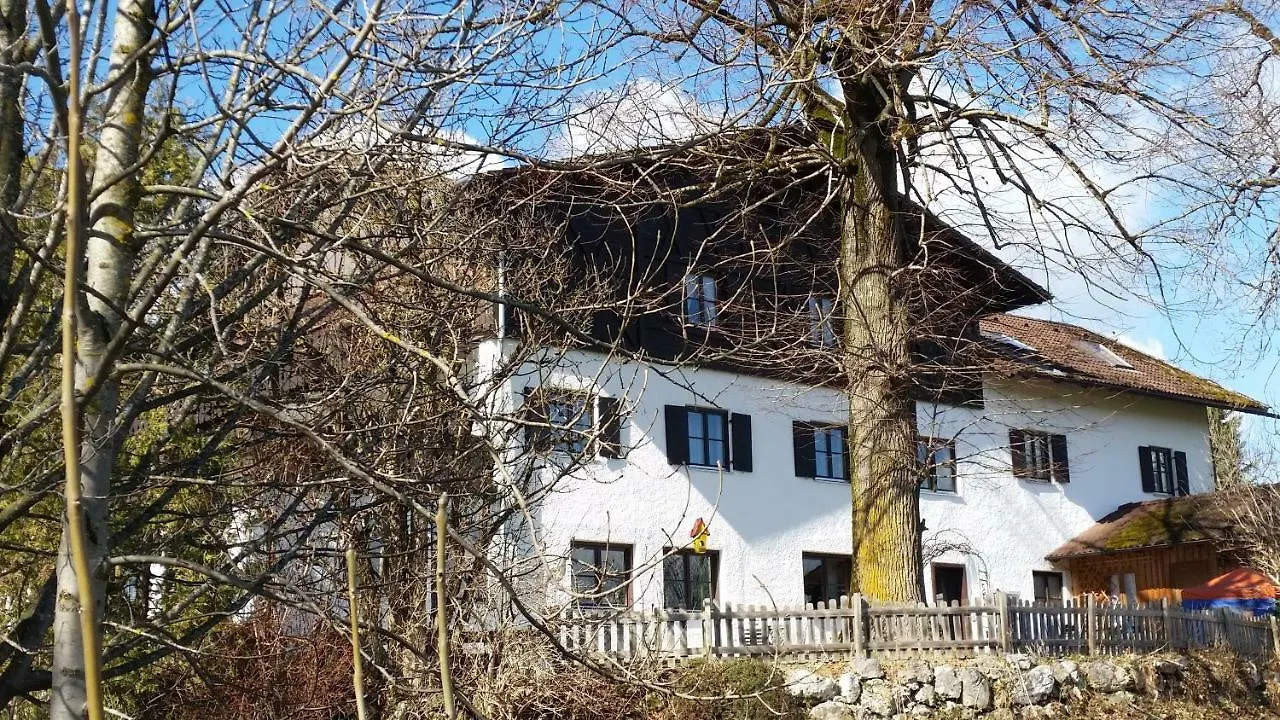 Bed & Breakfast Pension Weisser Hirsch Fussen
